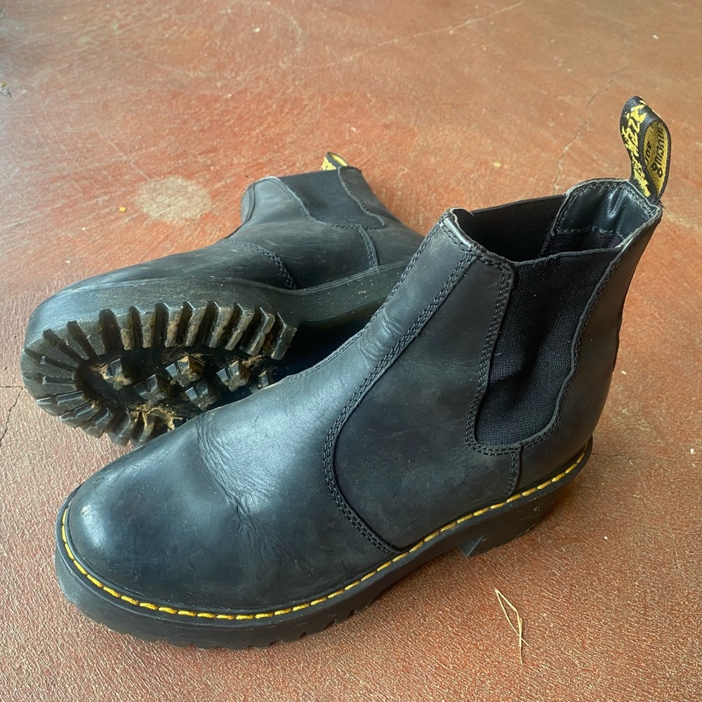 ROMETTY WYOMING LEATHER PLATFORM CHELSEA BOOTS